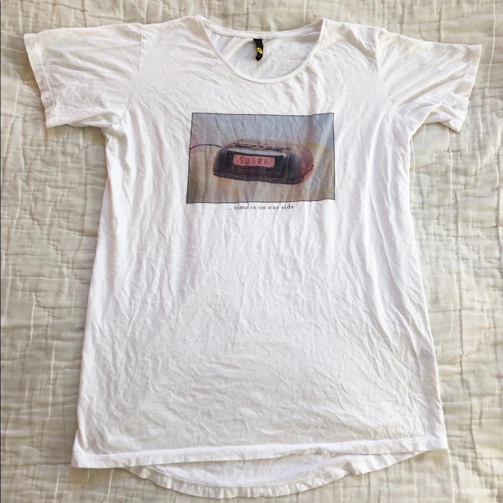 Surf o’clock Tee